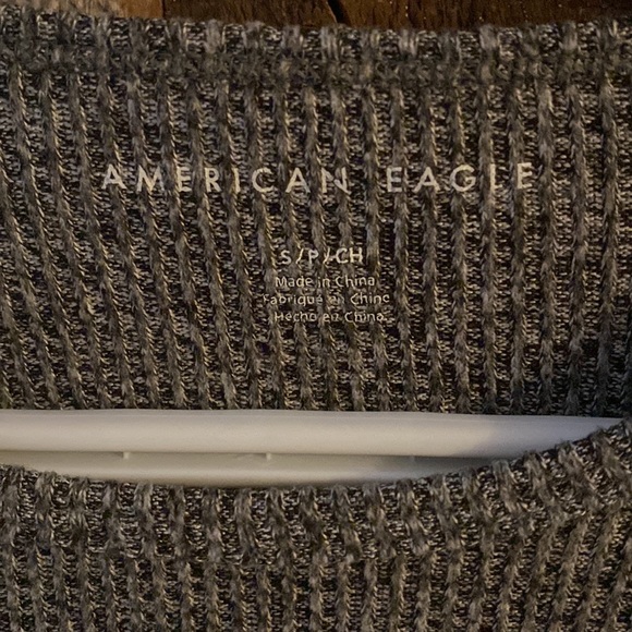 AE soft crop long sleeve - Picture 2 of 2